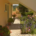 Georgia & Corfu Glyfáda