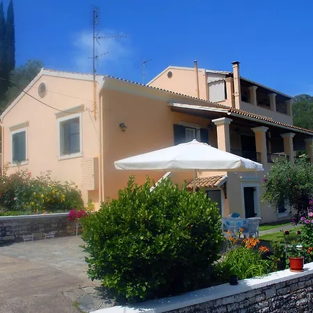 Georgia & Corfu Apartamento *